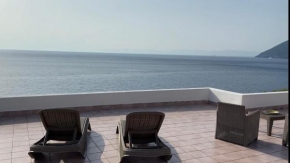 Villa mare - Suspended over the sea